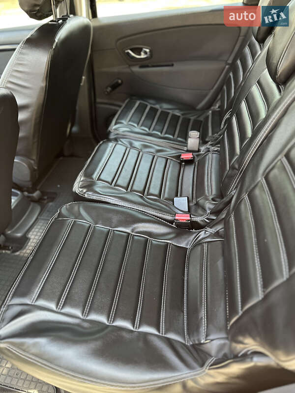 Минивэн Renault Scenic 2013 в Золочеве