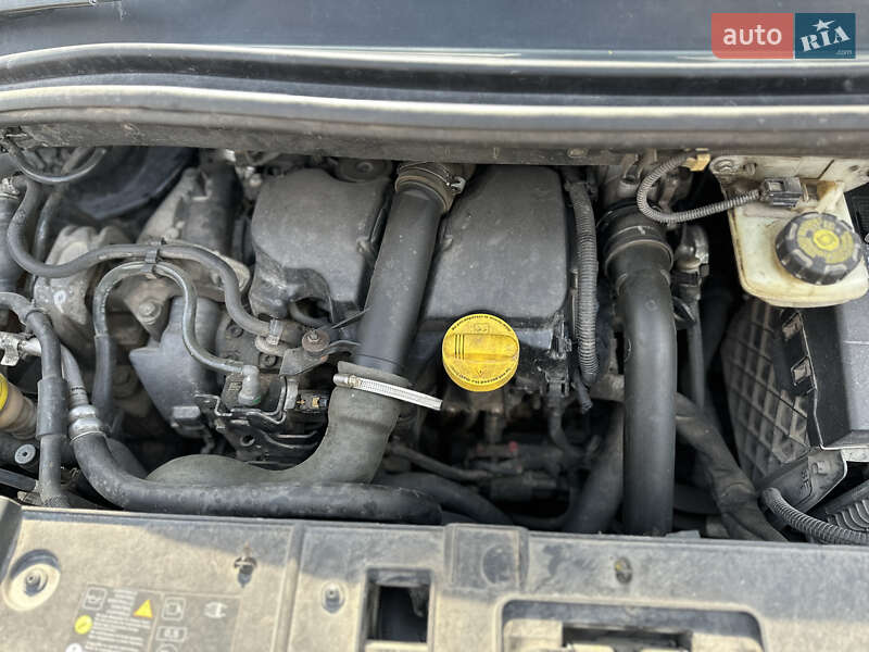 Минивэн Renault Scenic 2013 в Золочеве