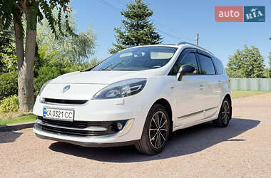 Минивэн Renault Scenic 2012 в 