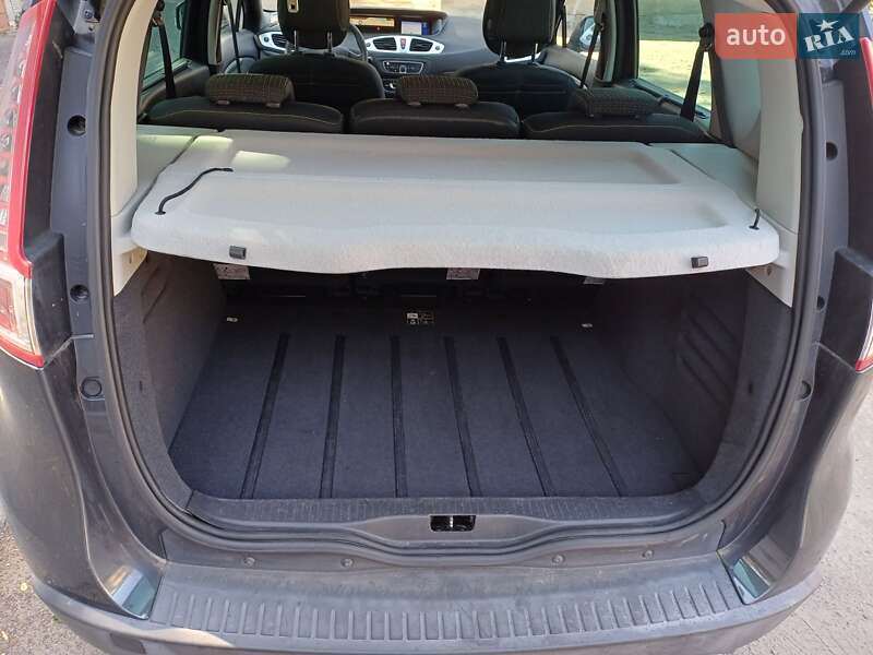 Минивэн Renault Scenic 2009 в Киеве