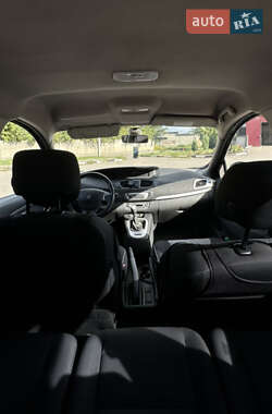 Минивэн Renault Scenic 2013 в 
