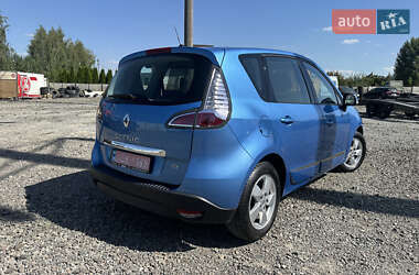 Минивэн Renault Scenic 2012 в 