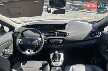 Минивэн Renault Scenic 2012 в 