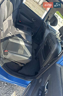 Минивэн Renault Scenic 2012 в 