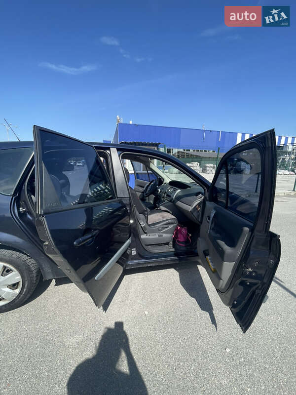 Минивэн Renault Scenic 2008 в Каменец-Подольском фото 18 Минивэн Renault Scenic 2008 в Каменец-Подольском