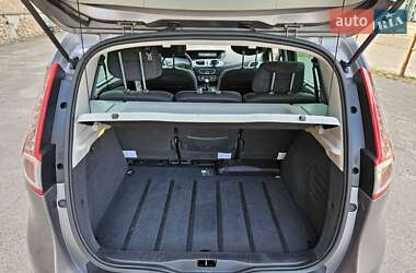 Минивэн Renault Scenic 2009 в 