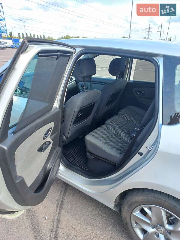 Минивэн Renault Scenic 2011 в Ровно фото 13 Минивэн Renault Scenic 2011 в Ровно