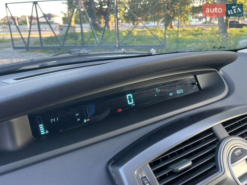 Минивэн Renault Scenic 2006 в Виннице