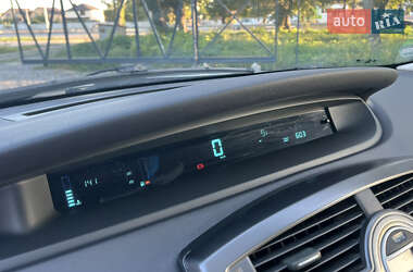 Минивэн Renault Scenic 2006 в 