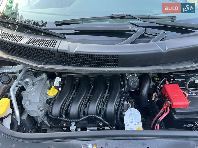 Минивэн Renault Scenic 2006 в Виннице