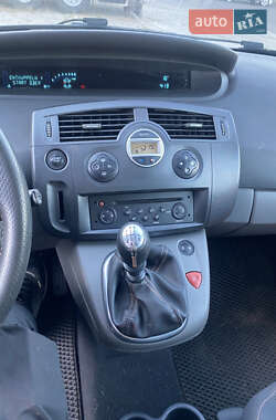 Минивэн Renault Scenic 2007 в 