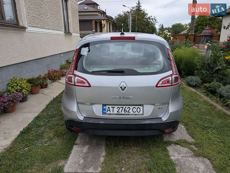 Мінівен Renault Scenic 2011 в Івано-Франківську