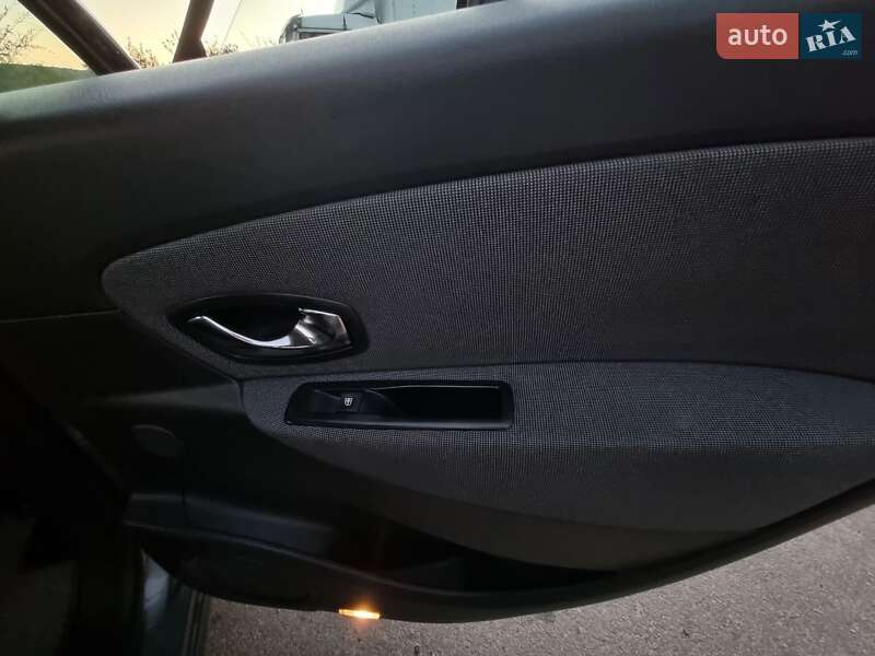Минивэн Renault Scenic 2011 в Днепре
