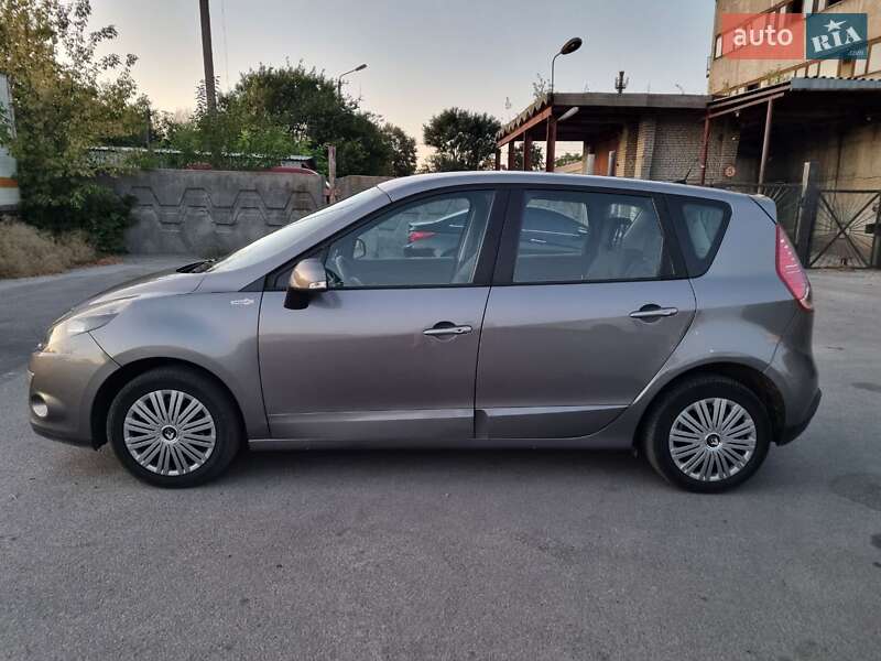 Минивэн Renault Scenic 2011 в Днепре