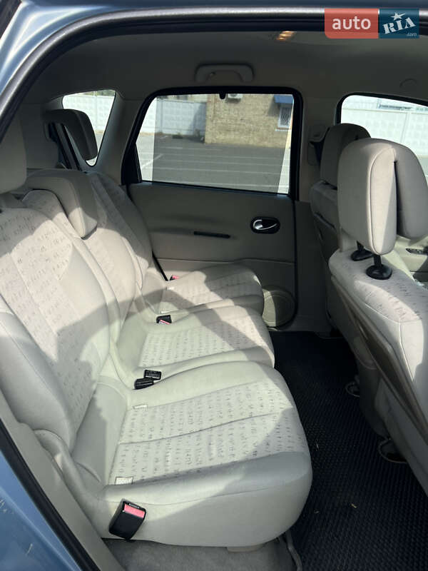 Минивэн Renault Scenic 2006 в Киеве