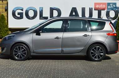 Минивэн Renault Scenic 2013 в 