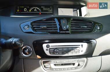 Минивэн Renault Scenic 2013 в 