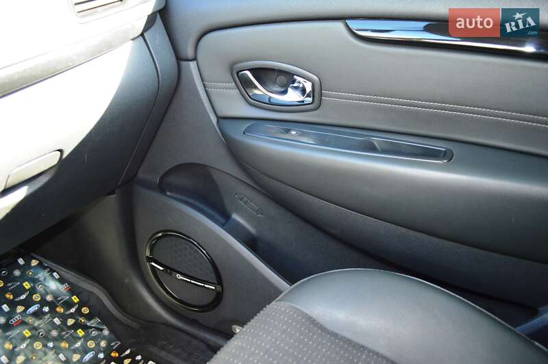 Минивэн Renault Scenic 2013 в Одессе