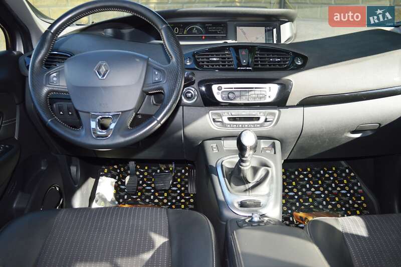Минивэн Renault Scenic 2013 в Одессе