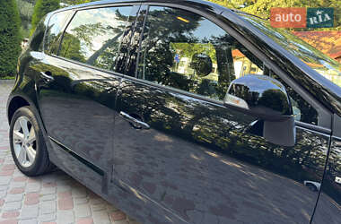 Минивэн Renault Scenic 2013 в 