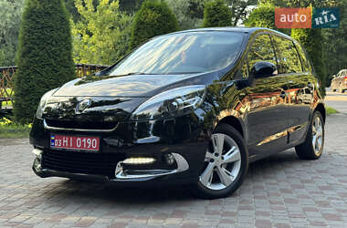 Минивэн Renault Scenic 2013 в 