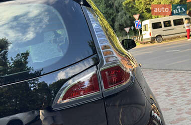 Минивэн Renault Scenic 2013 в 