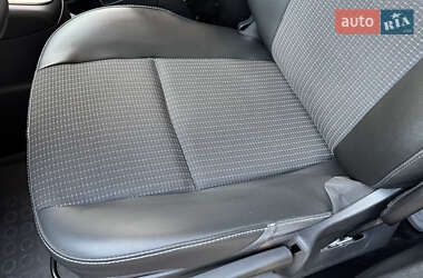 Минивэн Renault Scenic 2013 в 