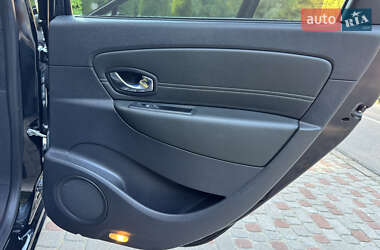 Минивэн Renault Scenic 2013 в 