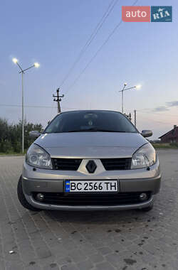 Минивэн Renault Scenic 2005 в 