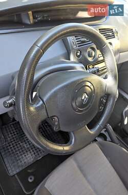Минивэн Renault Scenic 2004 в 