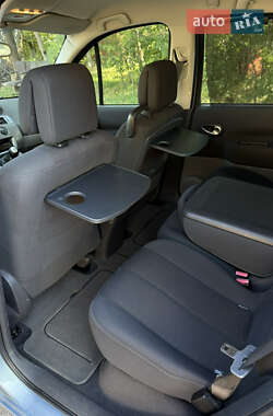 Минивэн Renault Scenic 2007 в 