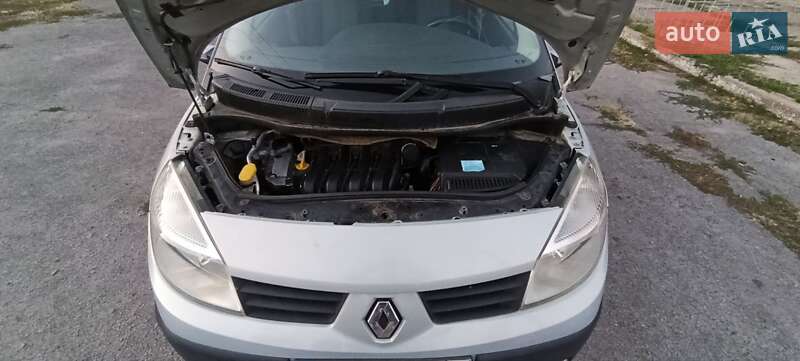 Мінівен Renault Scenic 2005 в Жовтих Водах