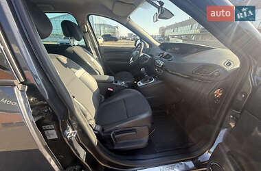 Минивэн Renault Scenic 2011 в 