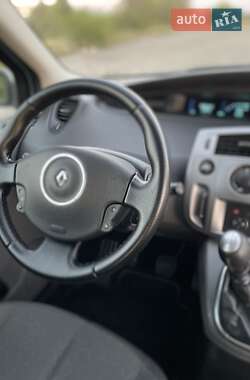 Минивэн Renault Scenic 2008 в 