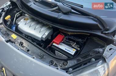 Минивэн Renault Scenic 2005 в 
