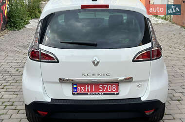 Минивэн Renault Scenic 2013 в 