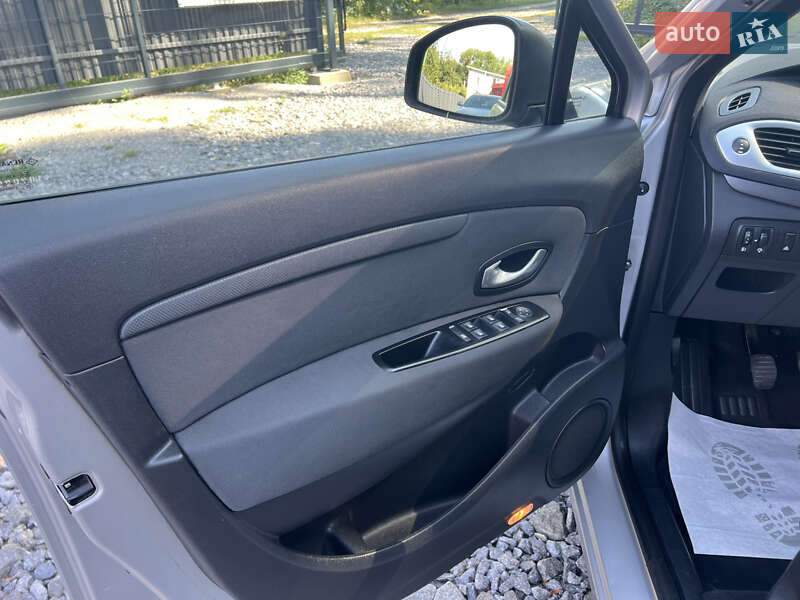 Минивэн Renault Scenic 2009 в Виннице