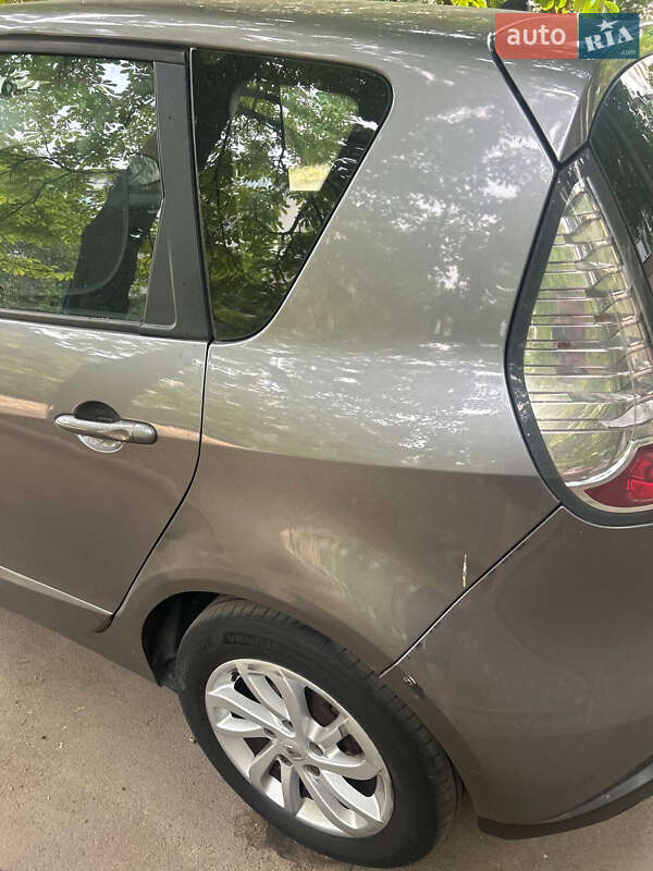 Минивэн Renault Scenic 2012 в Одессе