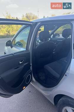 Минивэн Renault Scenic 2009 в 
