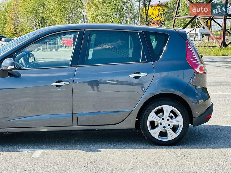 Минивэн Renault Scenic 2009 в Харькове