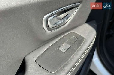 Минивэн Renault Scenic 2019 в 