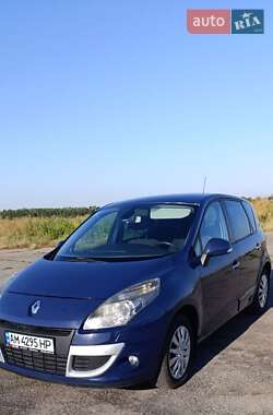 Мінівен Renault Scenic 2010 в 