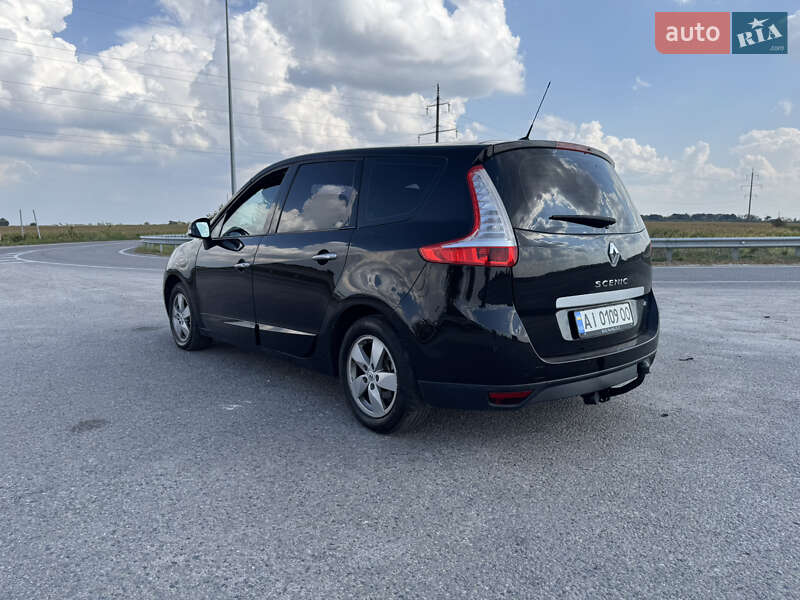 Минивэн Renault Scenic 2010 в Киеве