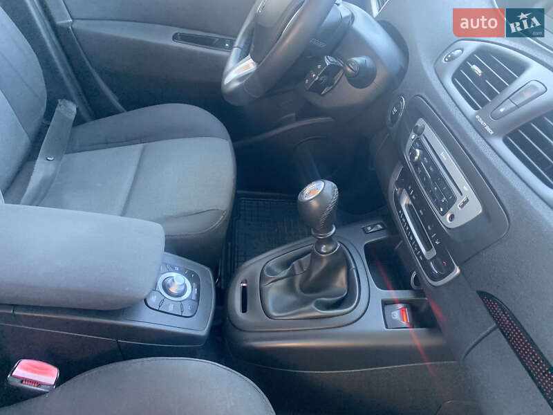 Минивэн Renault Scenic 2012 в Умани