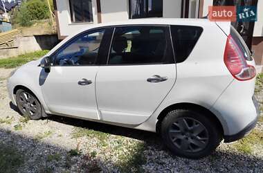 Минивэн Renault Scenic 2011 в Ивано-Франковске