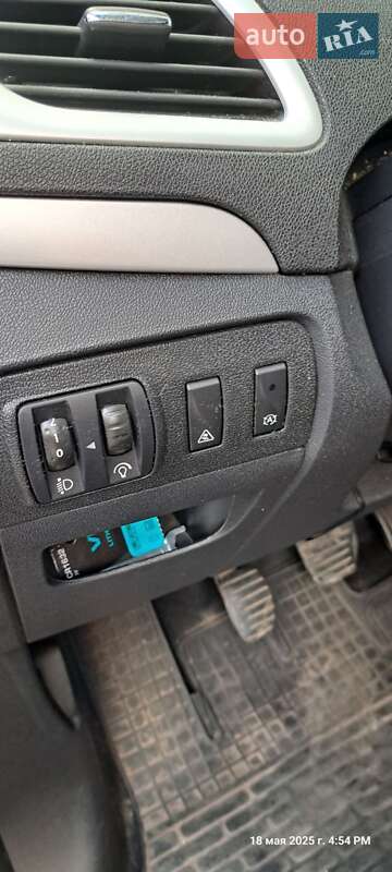 Мінівен Renault Scenic 2014 в Ірпені