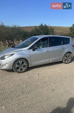 Мінівен Renault Scenic 2011 в Мостиській