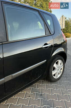 Минивэн Renault Scenic 2004 в 