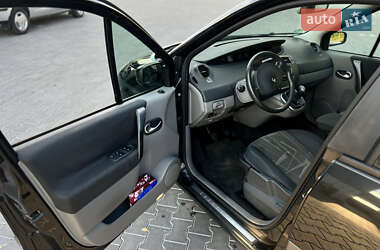 Минивэн Renault Scenic 2004 в 