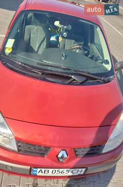 Мінівен Renault Scenic 2004 в  фото 11 Мінівен Renault Scenic 2004 в